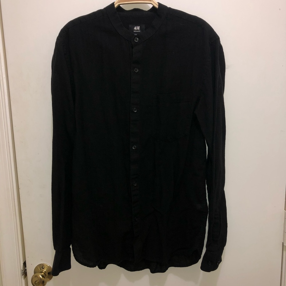 H&M mens medium button shirt with pocket, black